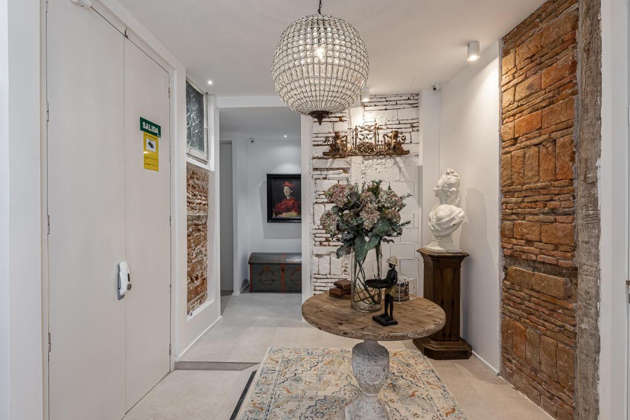 מדריד Queens House Chueca מראה חיצוני תמונה